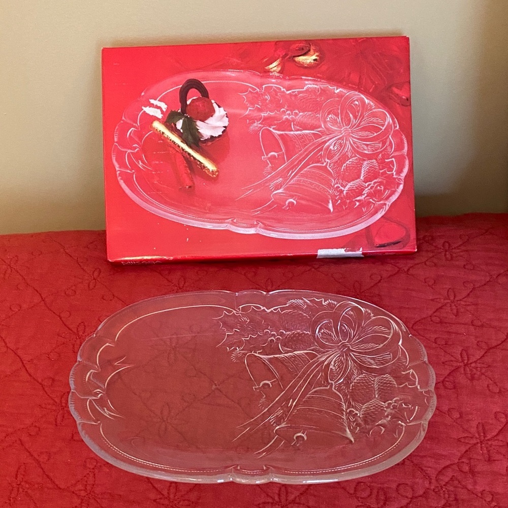 Mikasa Crystal bells plate